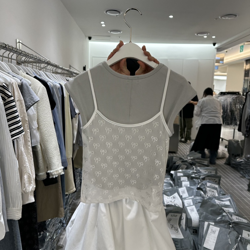 VIVE韓國直郵㊣東大門實拍女裝新品人氣時尚吊帶背心不含內搭VIVE吊帶/背心