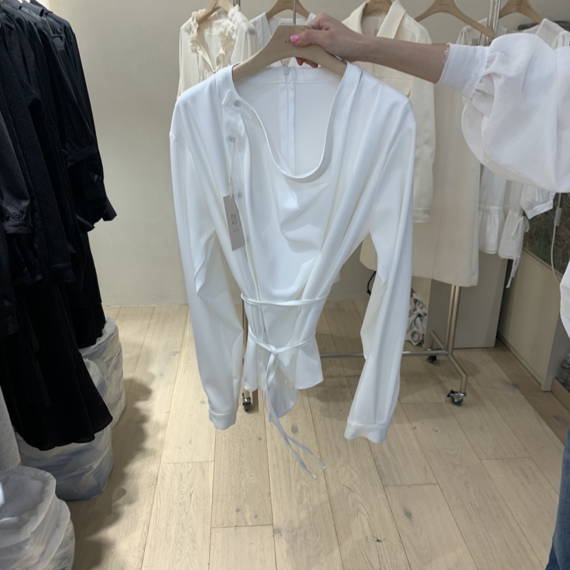 ARCHER韓國直郵㊣東大門實拍女裝新品熱賣襯衫蕾絲衫含腰繩高領ARCHER襯衫/蕾絲衫圖色1