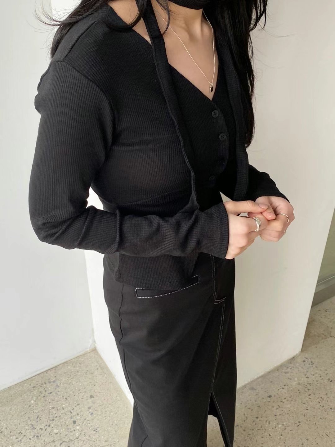 AWESOME-TB1韓國代購女士新品25春夏時尚真品針織衫含脖帶AWESOME-TB1針織衫