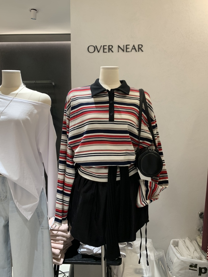 OVER NEAP東大門實拍女士新品時尚推薦真品人氣職業25春夏衛衣OVER NEAR衛衣
