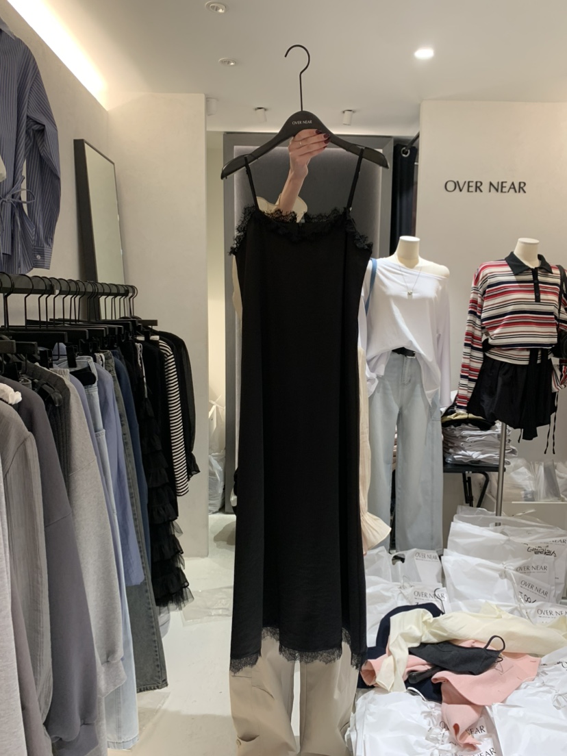 OVER NEAP韓國代購女裝新品真品時尚職業推薦25春夏連衣裙蕾絲OVER NEAR連衣裙圖色2