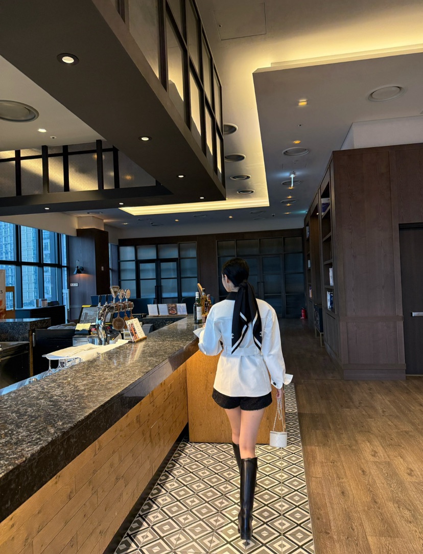 ON:UP東大門直郵女裝新款休閑25春夏推薦人氣真品時尚短款大衣ON:UP短款大衣