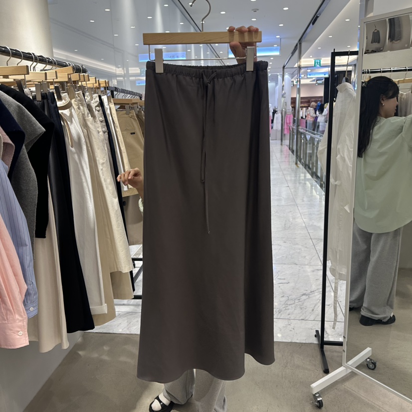 BOUTIQUE SEOUL-P韓國代購女裝新品25春夏休閑真品推薦長裙But ton/BOUTIQUE SEOUL長裙圖色2