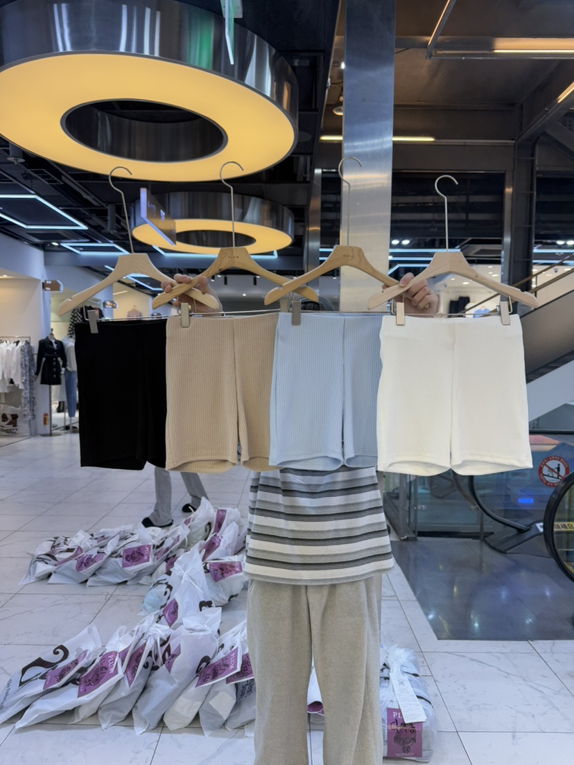 PLUM-q東大門代購女裝新品真品人氣25春夏熱賣打底褲鯊魚褲PLUM打底褲/鯊魚褲