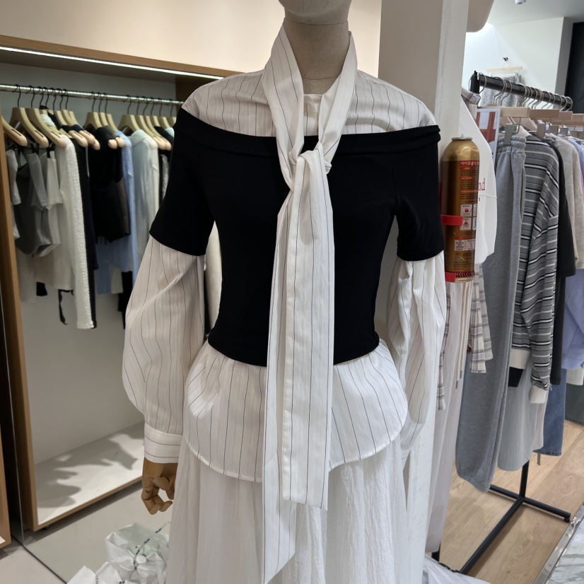 ALOT韓國直郵㊣東大門實拍女裝新品時尚25春夏襯衫蕾絲衫條紋A LOT襯衫/蕾絲衫圖色2