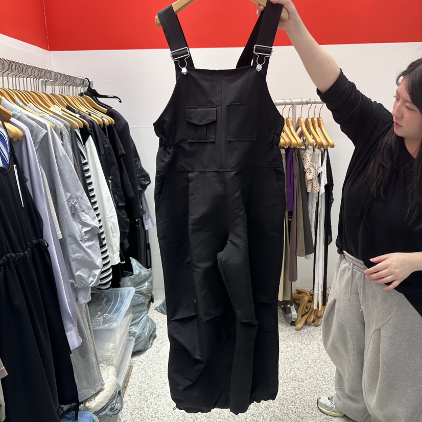 ATPZ韓國㊣直郵東大門代購女裝新品休閑人氣背帶褲不含內搭ATTENTION PLEAES背帶褲圖色2