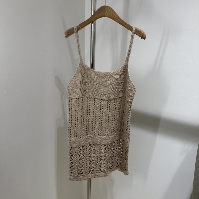 ART IS OVER直郵韓國代購㊣女裝新品25春夏人氣熱賣吊帶背心ART IS OVER吊帶/背心圖色2