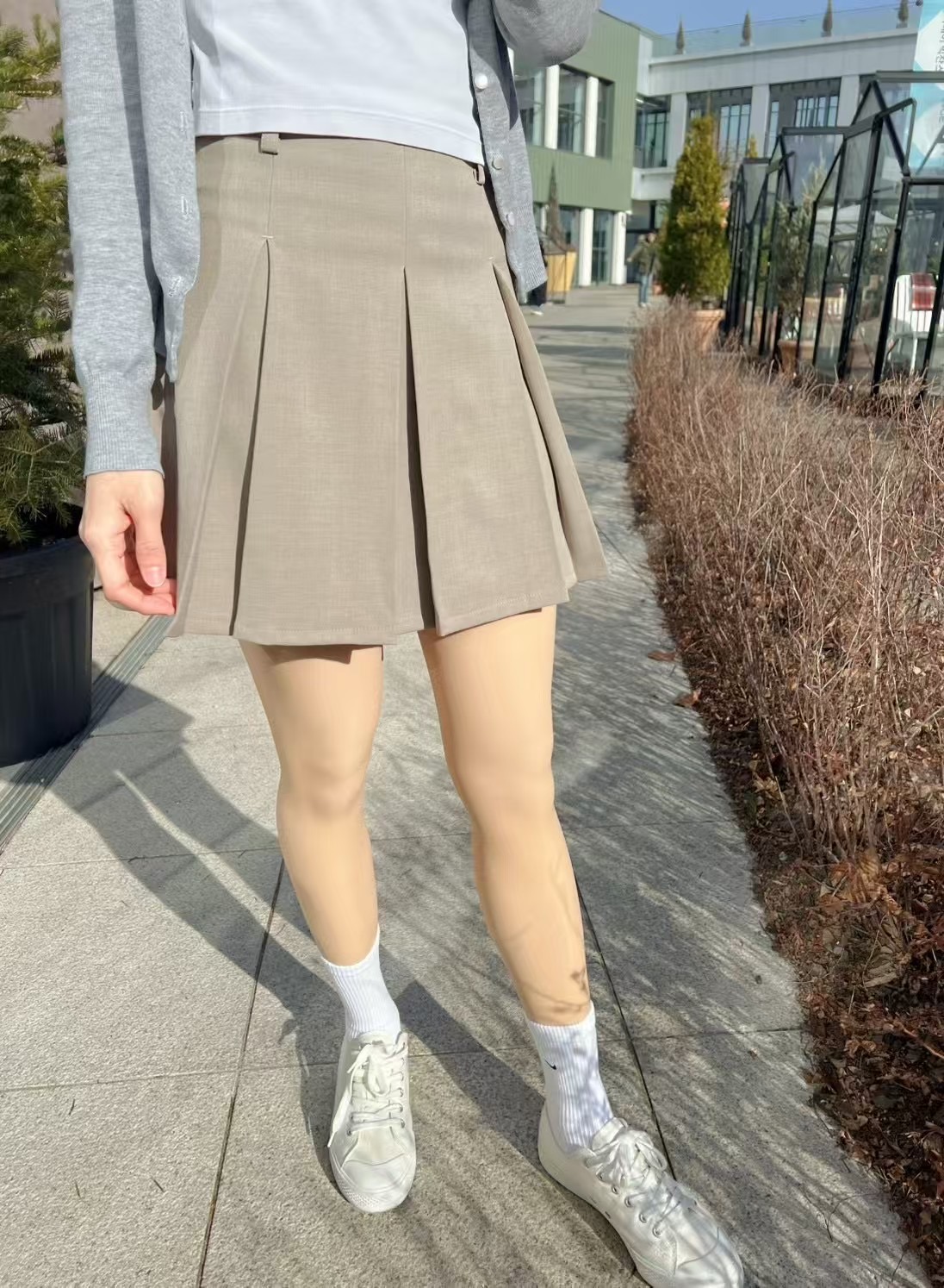 LEESA韓國直郵女士新品推薦熱賣人氣職業25春夏真品休閑短裙LEESA短裙
