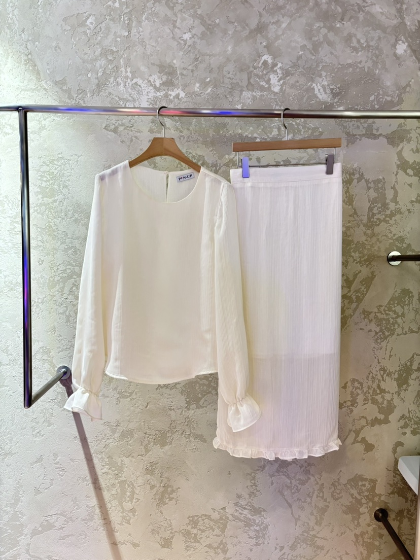 PIN-UP韓國直郵㊣東大門實拍女裝新款時尚職業熱賣25春夏套裝PIN-UP套裝