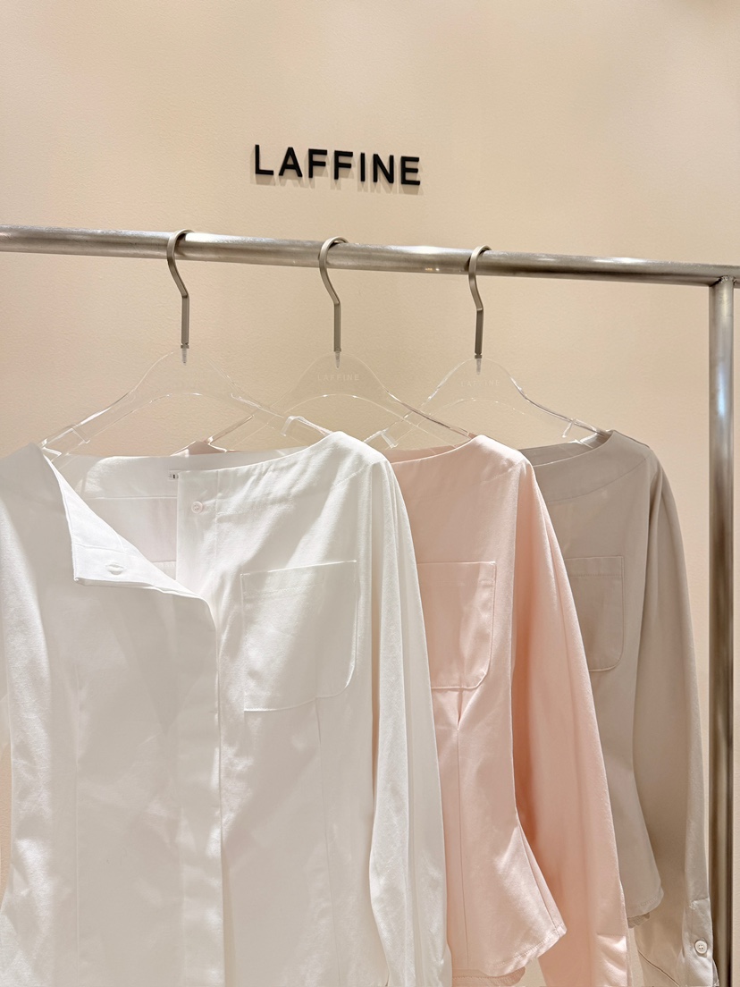 LAFFINE-P韓國直郵㊣東大門實拍女裝新款熱賣職業襯衫蕾絲衫LAFFINE-P襯衫/蕾絲衫
