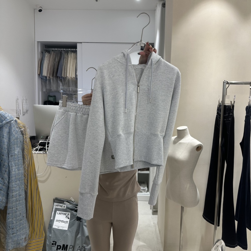 LAFFINE-P韓國直郵㊣女裝新品推薦熱賣休閑套裝兩件套套裝LAFFINE-P套裝圖色1