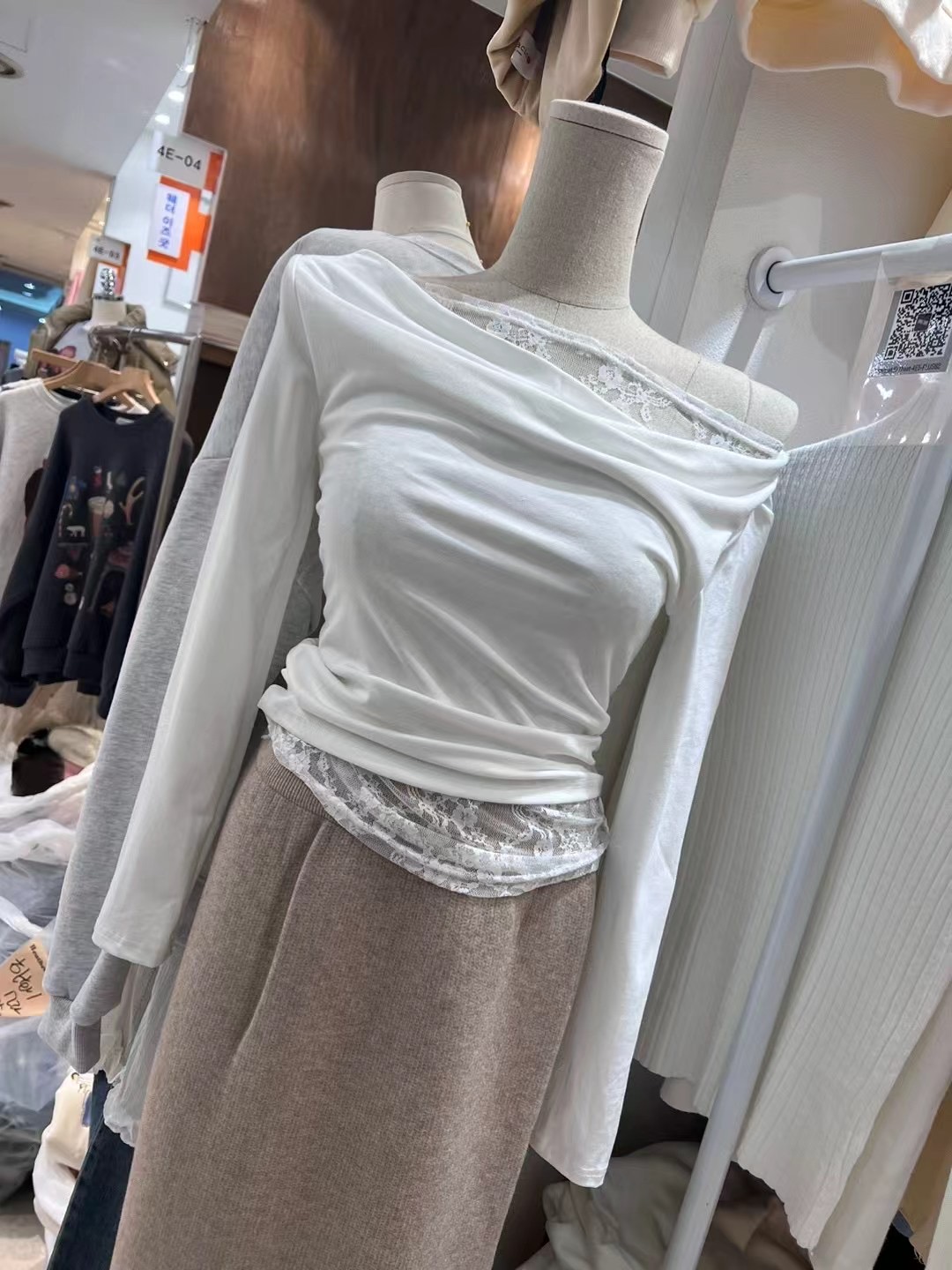 PLUS82直郵韓國代購㊣女裝新品職業時尚推薦人氣熱賣長袖T恤PLUS82長袖T恤