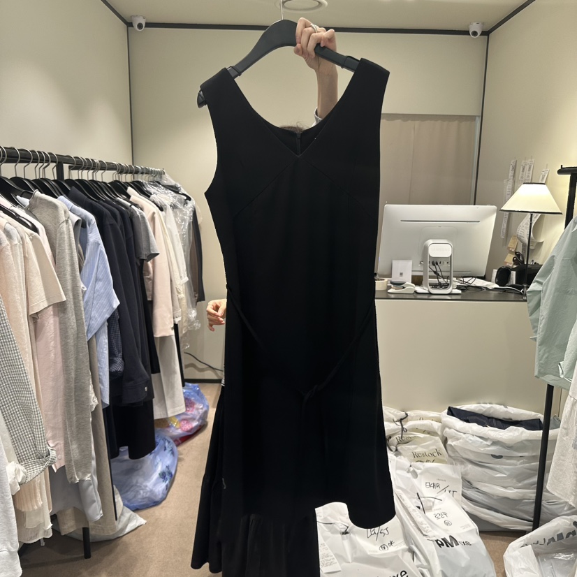 RE STOCK韓國直郵㊣東大門實拍女裝新品25春夏連衣裙含腰繩RE STOCK連衣裙圖色3