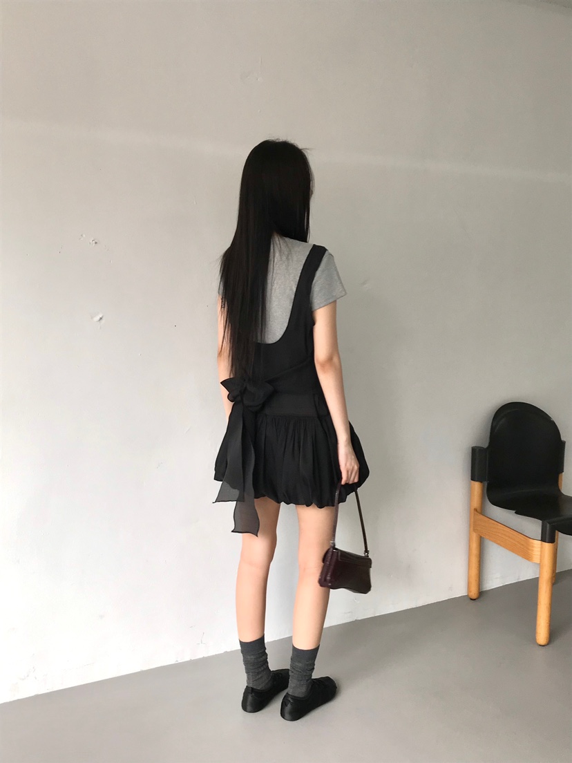 ESCHER東大門實拍女士新品熱賣人氣時尚推薦25春夏真品連衣裙ESCHER連衣裙