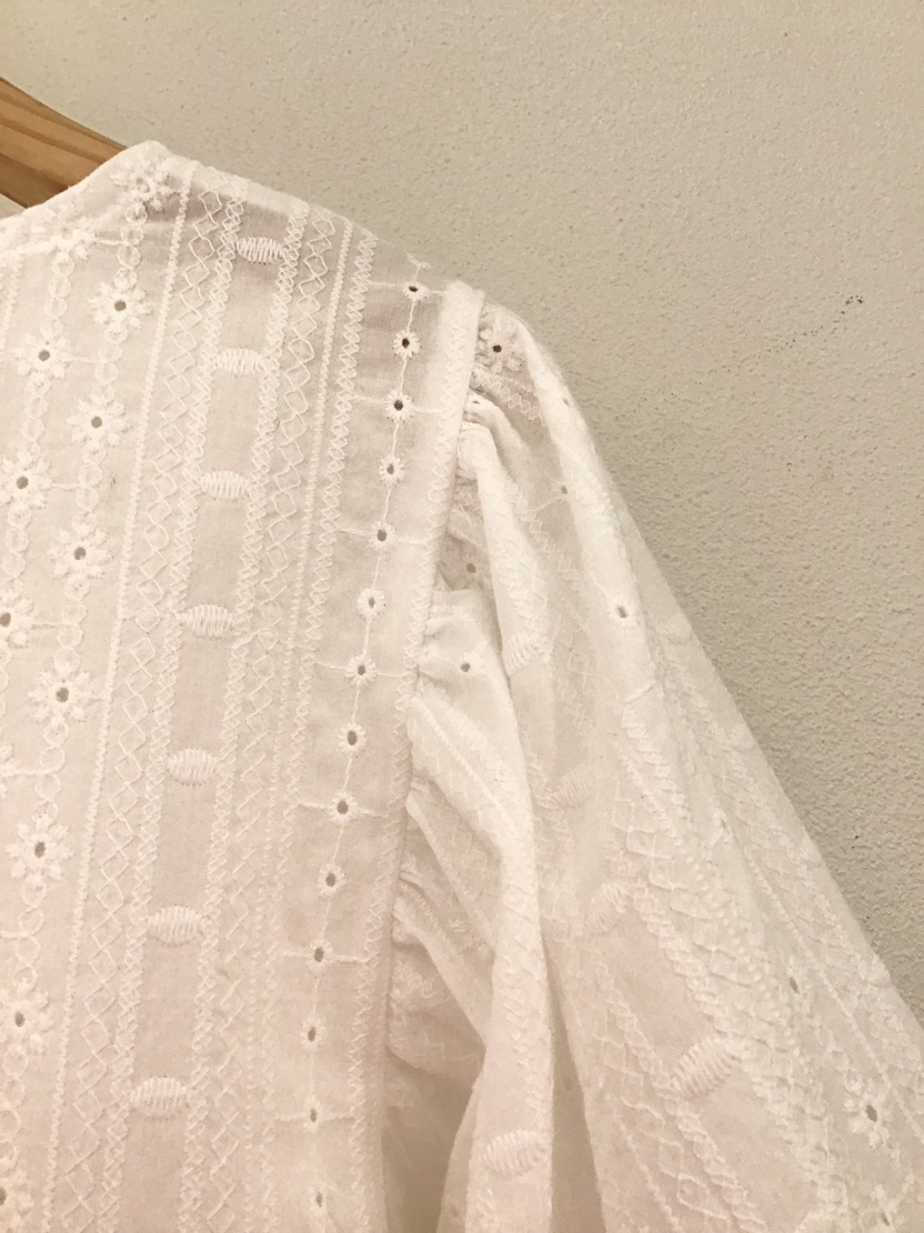LAUNDRY韓國直郵女士新品人氣25春夏推薦職業襯衫蕾絲衫刺繡LAUNDRY襯衫/蕾絲衫