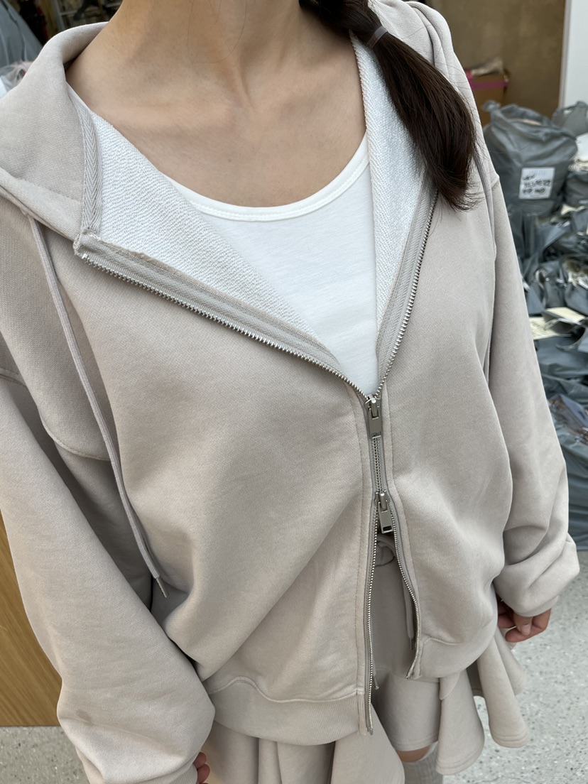 JUJU東大門直郵女裝新款推薦職業人氣時尚25春夏休閑衛衣拉鏈JUJU衛衣
