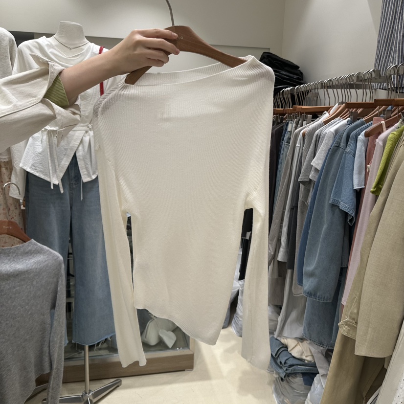 MELO韓國直郵㊣女裝新款推薦人氣職業25春夏熱賣休閑針織衫MELO針織衫圖色1