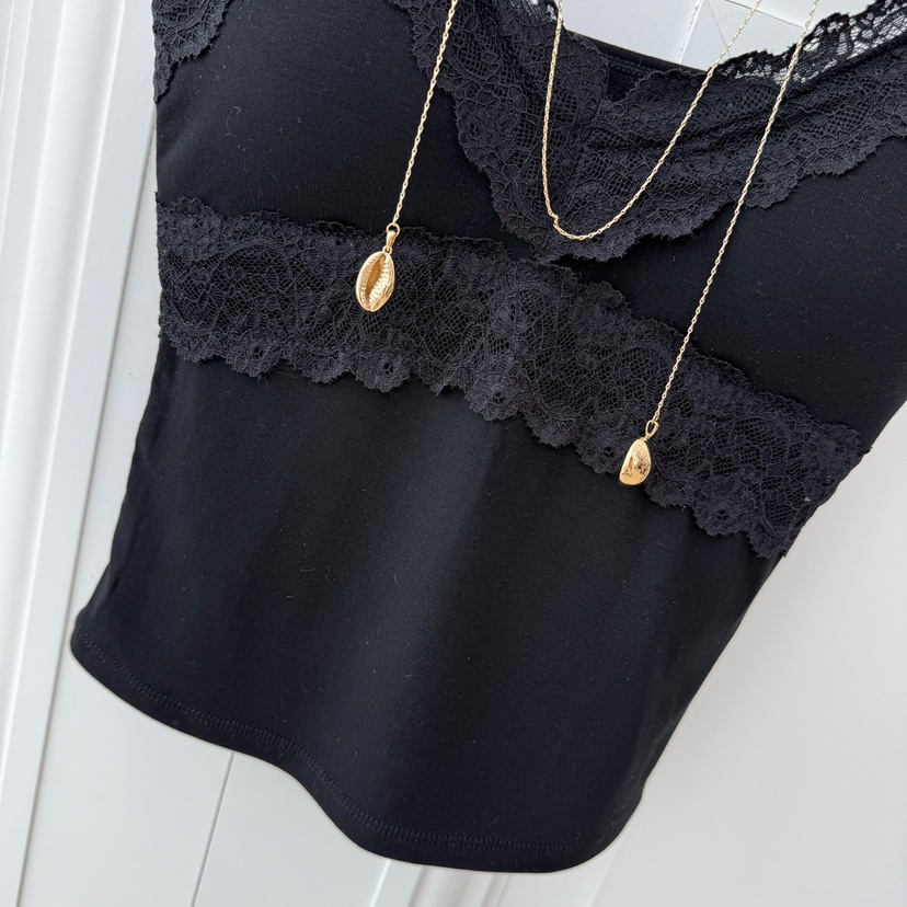 VICTORIA QUEEN韓國直郵㊣東大門實拍女裝新款熱賣吊帶背心VICTORIA QUEEN吊帶/背心