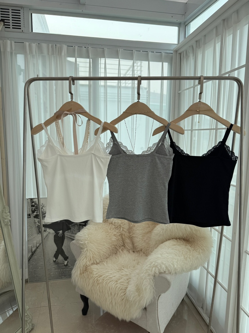 VICTORIA QUEEN韓國直郵㊣東大門實拍女裝新款熱賣吊帶背心VICTORIA QUEEN吊帶/背心