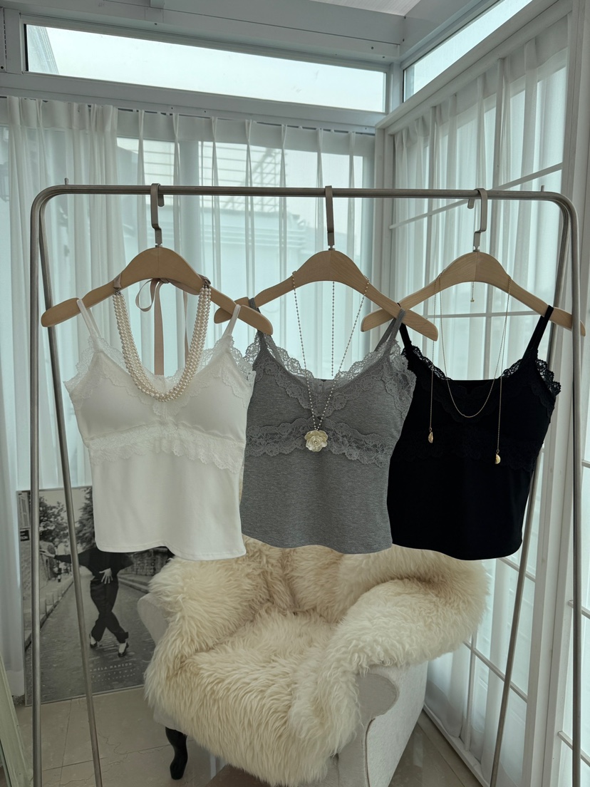 VICTORIA QUEEN韓國直郵㊣東大門實拍女裝新款熱賣吊帶背心VICTORIA QUEEN吊帶/背心圖色3左三色