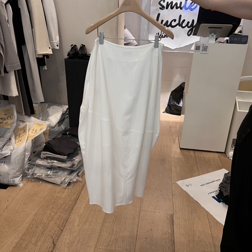 LA MAGIE FEMME韓國㊣直郵東大門代購女裝新品職業半身裙中短裙Lamagie Femme半身裙/中短裙