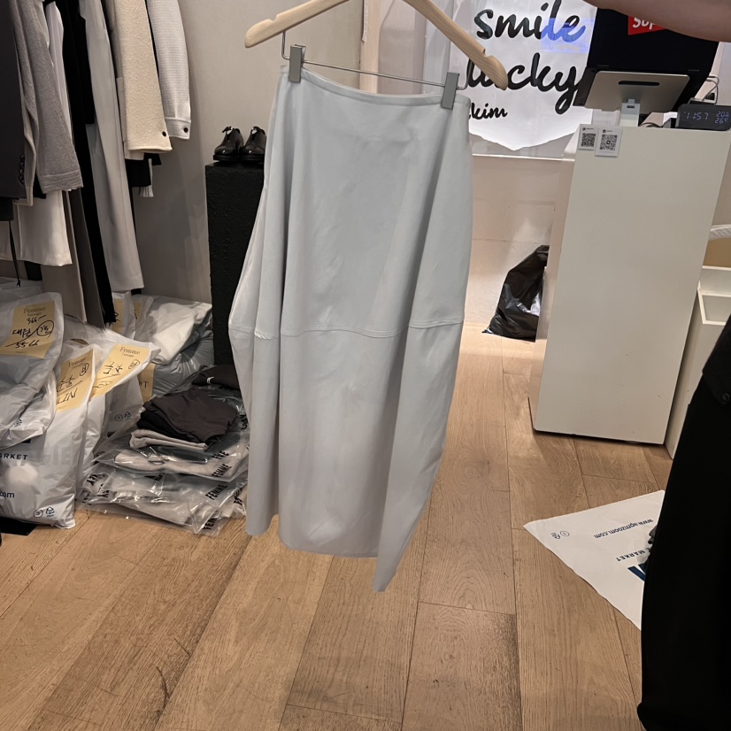 LA MAGIE FEMME韓國㊣直郵東大門代購女裝新品職業半身裙中短裙Lamagie Femme半身裙/中短裙圖色2