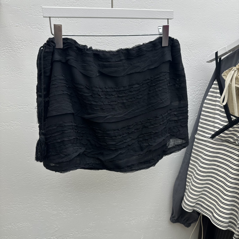 Lay oveR韓國直郵㊣東大門實拍女裝新品25春夏推薦職業短裙E/E/E短裙