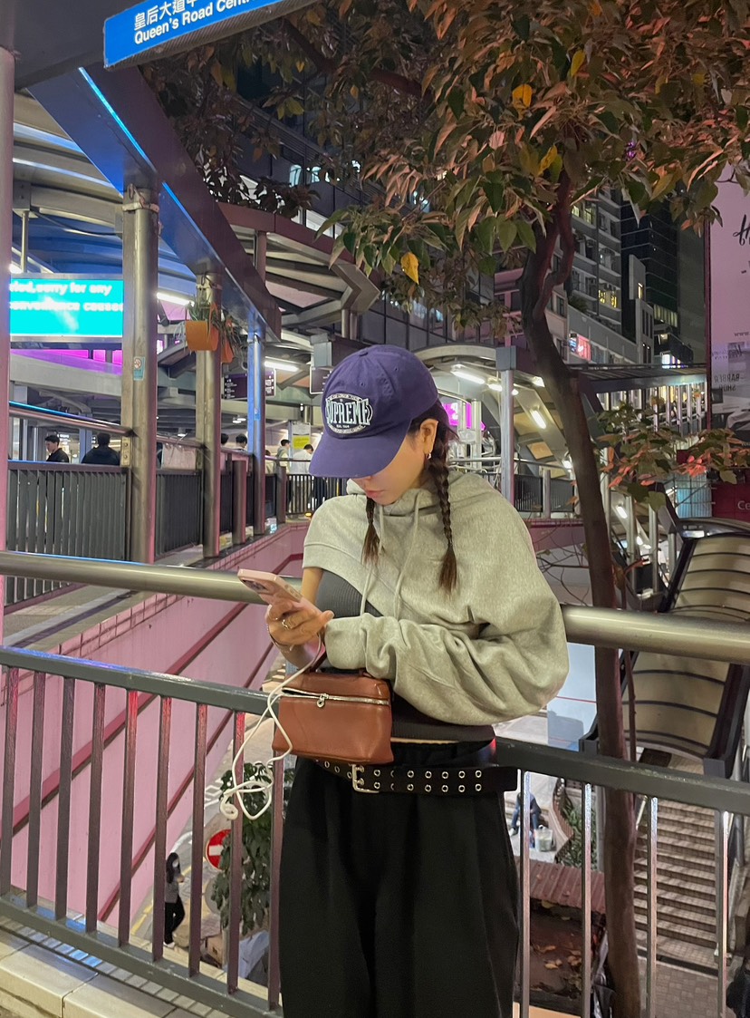 BYRING韓國直郵㊣東大門實拍女裝新品職業時尚人氣衛衣兜帽BYRING衛衣