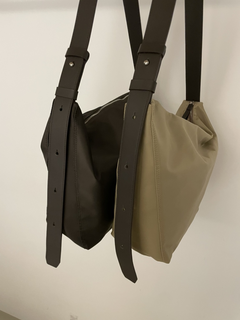 BOLD-A韓國直郵㊣女裝新品推薦熱賣25春夏人氣時尚單肩斜跨包RE BOLD單肩/斜跨包