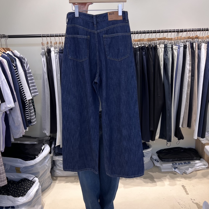 BUT韓國直郵女裝新品時尚人氣推薦真品職業25春夏休閑牛仔褲button牛仔褲