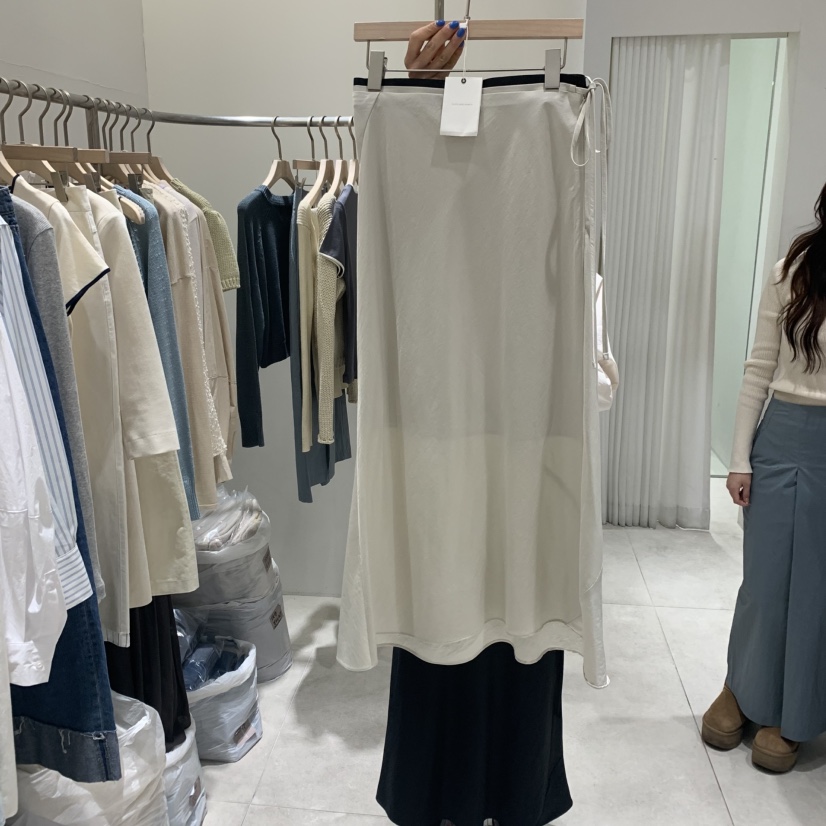 GLOW AND NYMPH韓國代購女士新款25春夏熱賣推薦人氣長裙GLOW AND NYMPH長裙