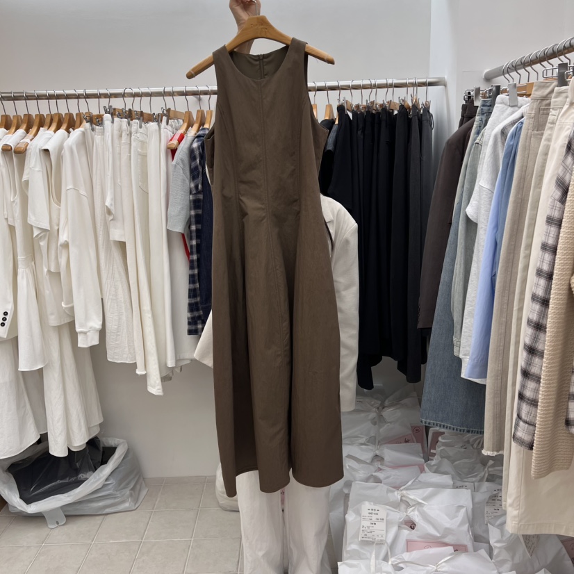 DRESS ROOM韓國直郵女士新款25春夏真品時尚推薦職業連衣裙DRESS ROOM連衣裙