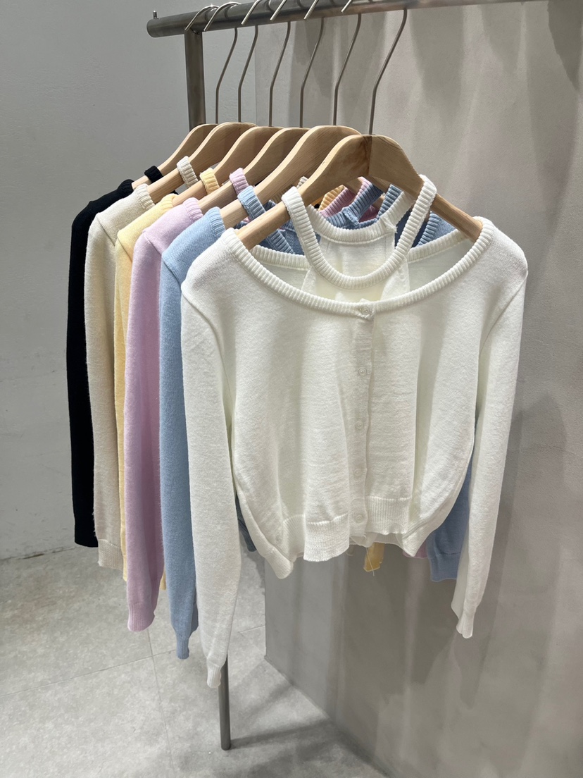 EVERCOMMERCE METICULOUSLY DESIGNED韓國直郵㊣東大門實拍女裝新款人氣套裝開衫EVERCOMMERCE METICULOUSLY DESIGNED套裝