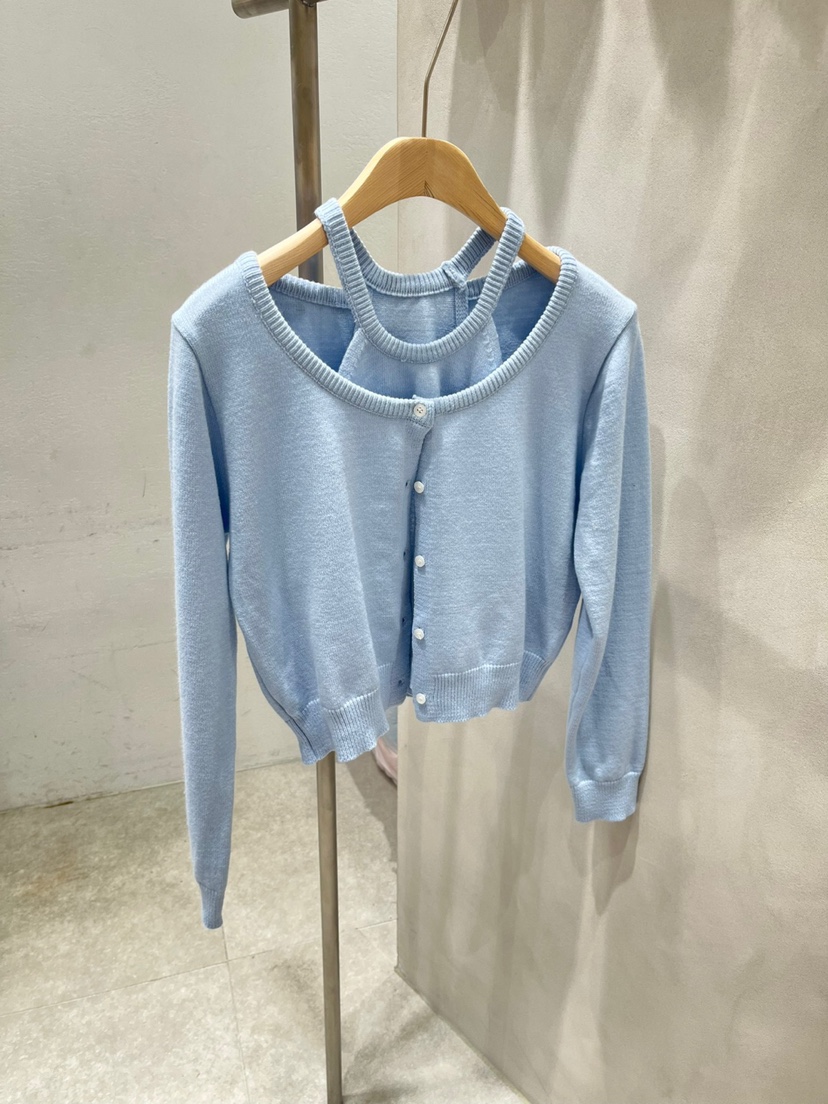 EVERCOMMERCE METICULOUSLY DESIGNED韓國直郵㊣東大門實拍女裝新款人氣套裝開衫EVERCOMMERCE METICULOUSLY DESIGNED套裝圖色3