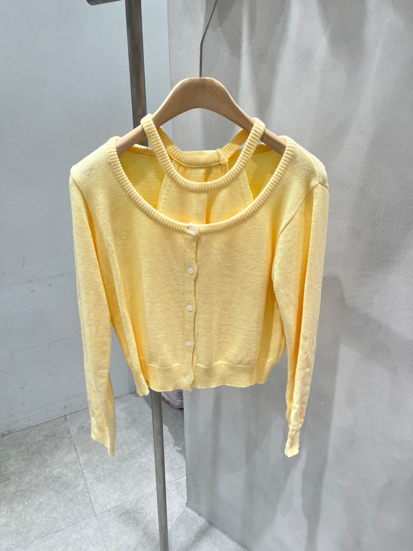 EVERCOMMERCE METICULOUSLY DESIGNED韓國直郵㊣東大門實拍女裝新款人氣套裝開衫EVERCOMMERCE METICULOUSLY DESIGNED套裝圖色5