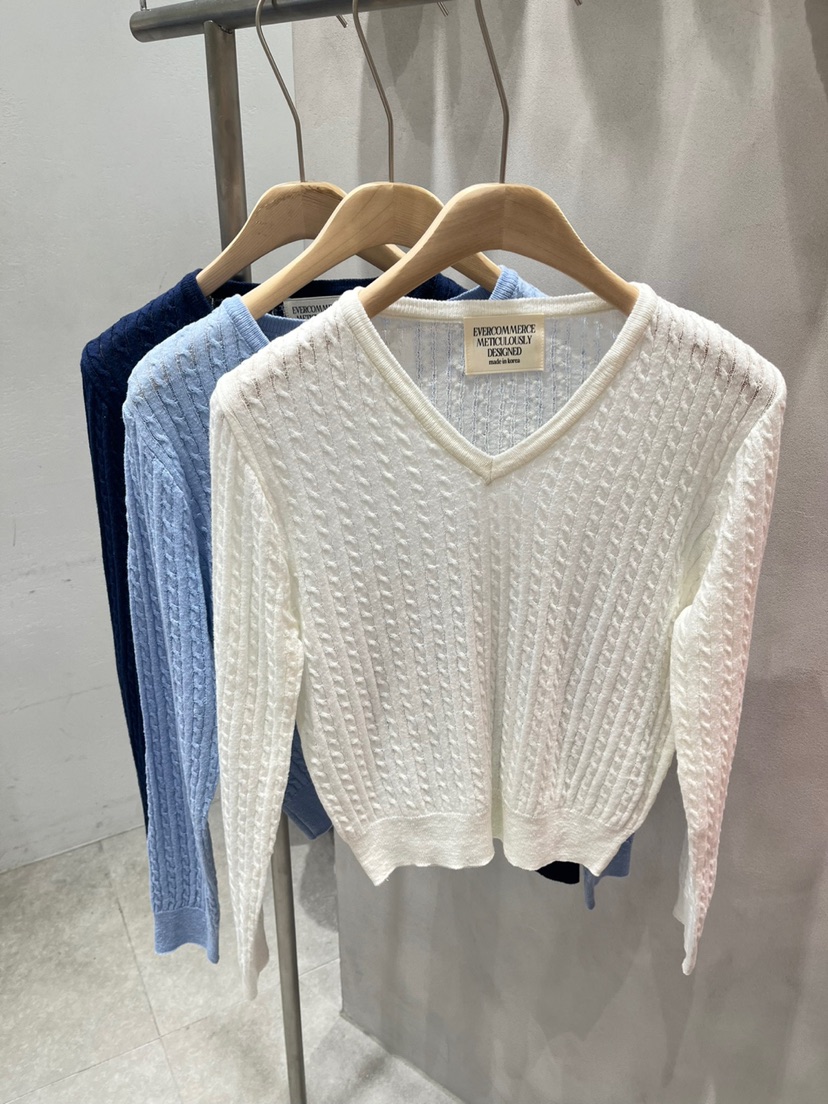 EVERCOMMERCE METICULOUSLY DESIGNED韓國直郵㊣女裝新款時尚針織衫EVERCOMMERCE METICULOUSLY DESIGNED針織衫