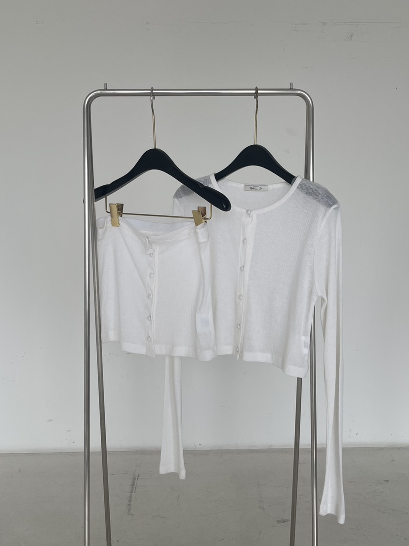 BETWEEN US韓國直郵㊣女裝新品推薦職業套裝兩件套天絲開衫JICJO:SEOUL套裝圖色2