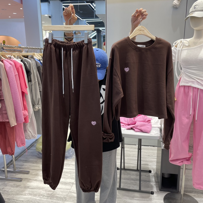 BEGINNING韓國直郵㊣女裝新品職業時尚推薦人氣套裝刺繡套裝BEGINNING套裝圖色2