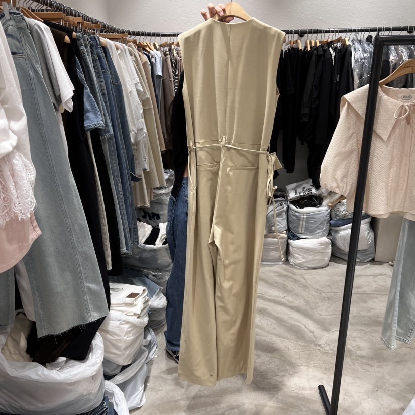 ALMOND PEPE韓國直郵㊣女裝新品時尚職業25春夏推薦連體褲ALMOND PEPE連體褲