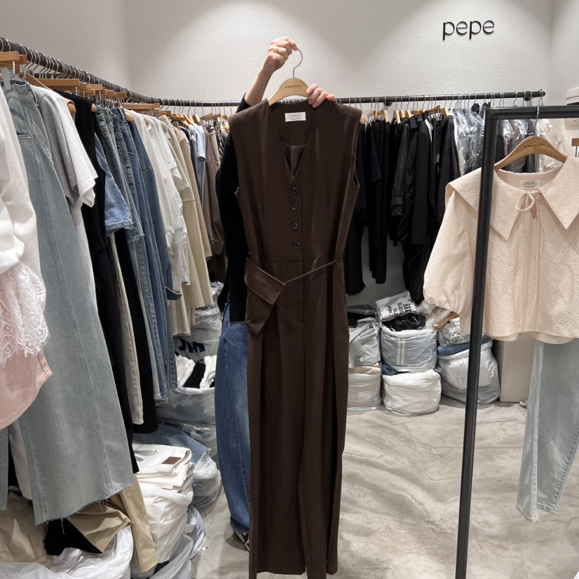 ALMOND PEPE韓國直郵㊣女裝新品時尚職業25春夏推薦連體褲ALMOND PEPE連體褲圖色2