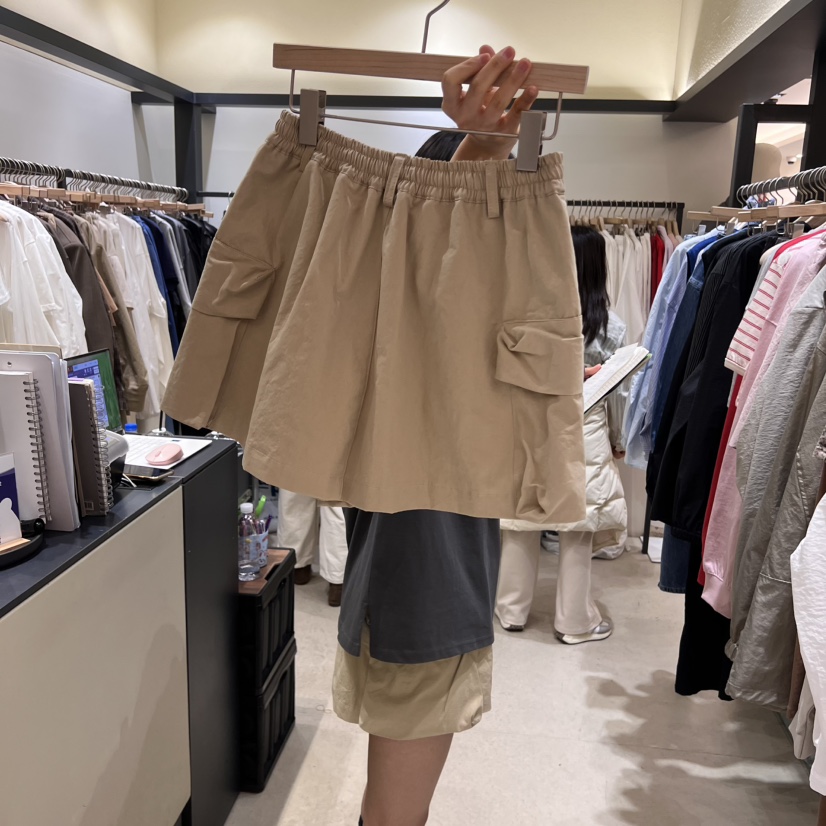 SELF SERVICE韓國直郵女裝新品時尚真品人氣熱賣職業短褲工裝SELF SERVICE短褲