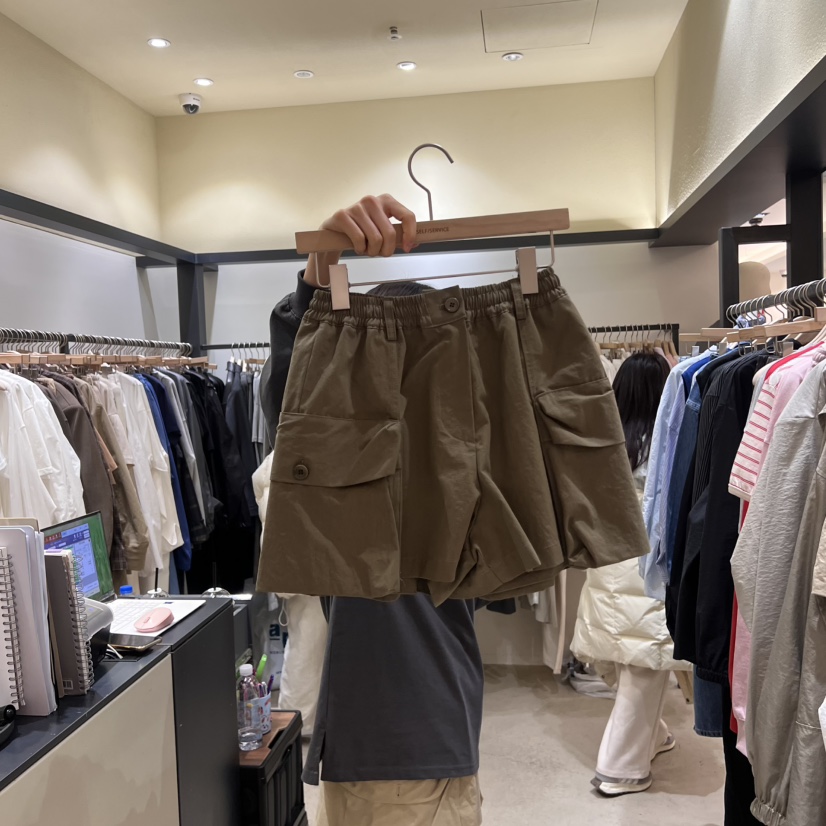 SELF SERVICE韓國直郵女裝新品時尚真品人氣熱賣職業短褲工裝SELF SERVICE短褲圖色2