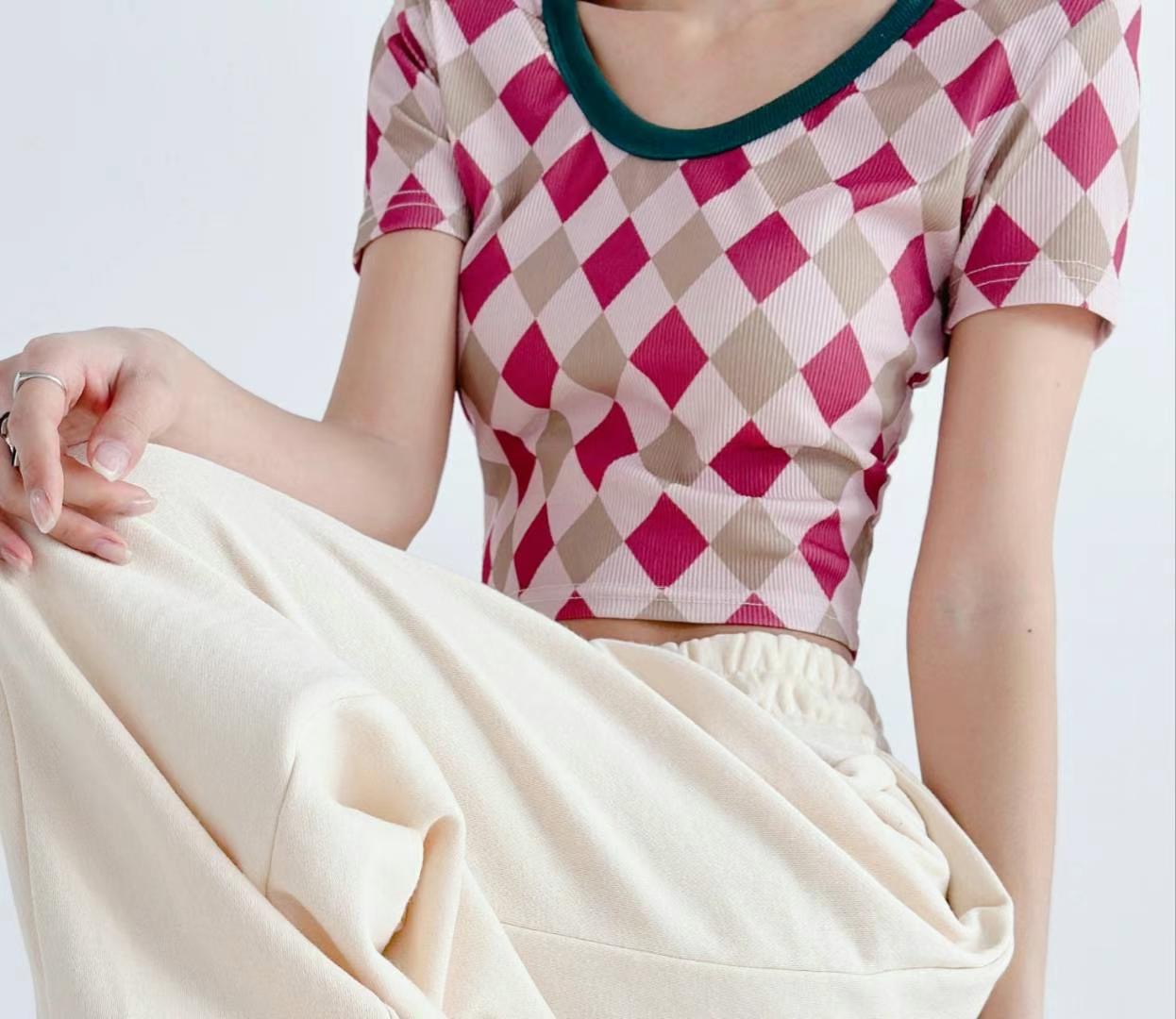 KIKI ROOM東大門直郵女裝新品推薦職業時尚人氣真品休閑T恤KIKI ROOMT恤