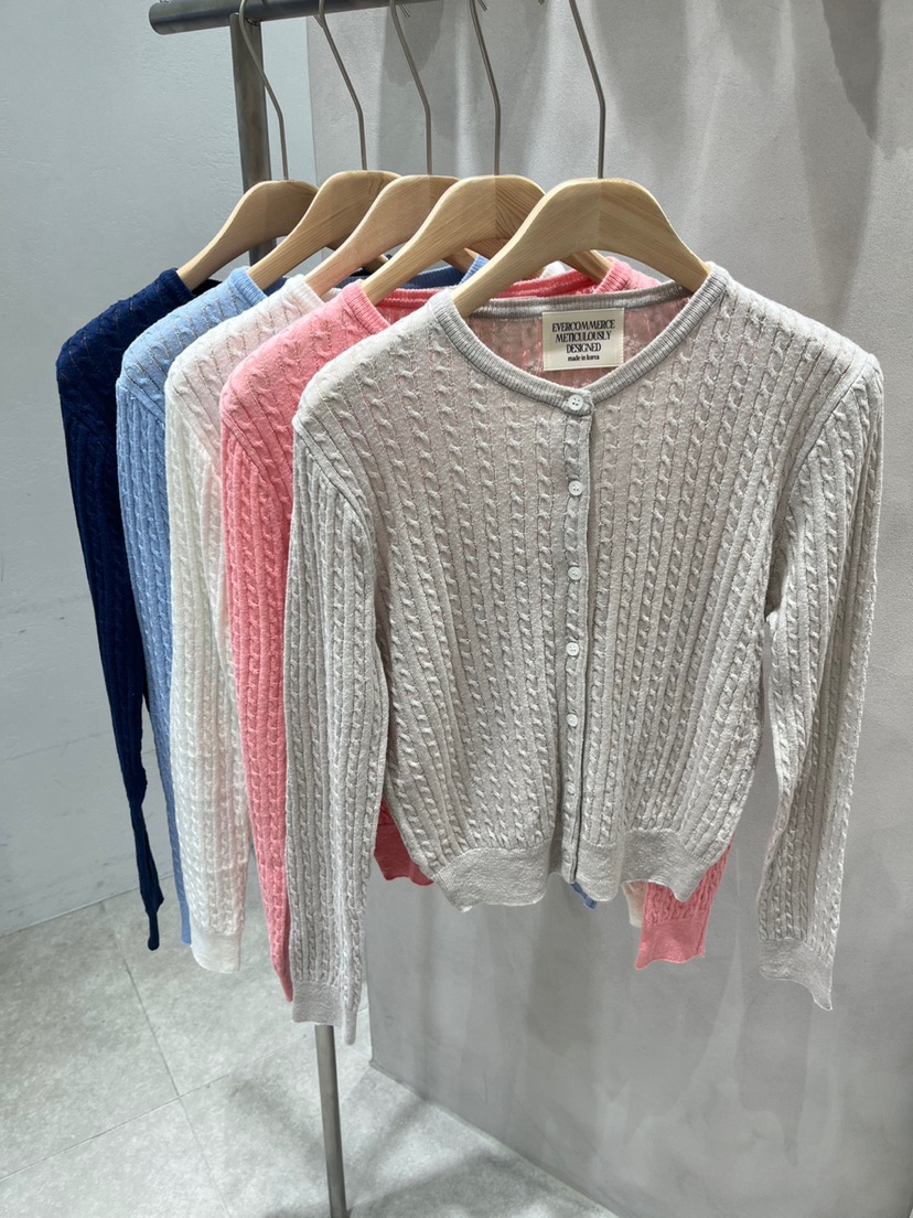 EVERCOMMERCE METICULOUSLY DESIGNED韓國直郵女士新款時尚針織衫EVERCOMMERCE METICULOUSLY DESIGNED針織衫