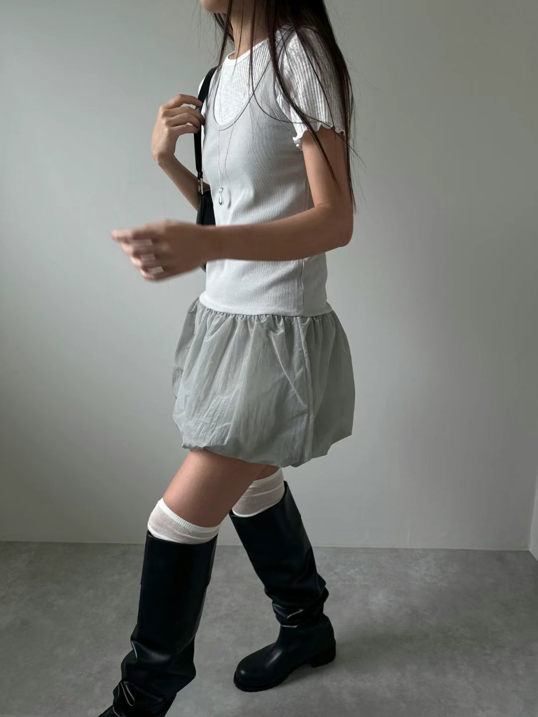 UNENE-OT東大門直郵女裝新品推薦25春夏職業真品人氣連衣裙UNENE連衣裙