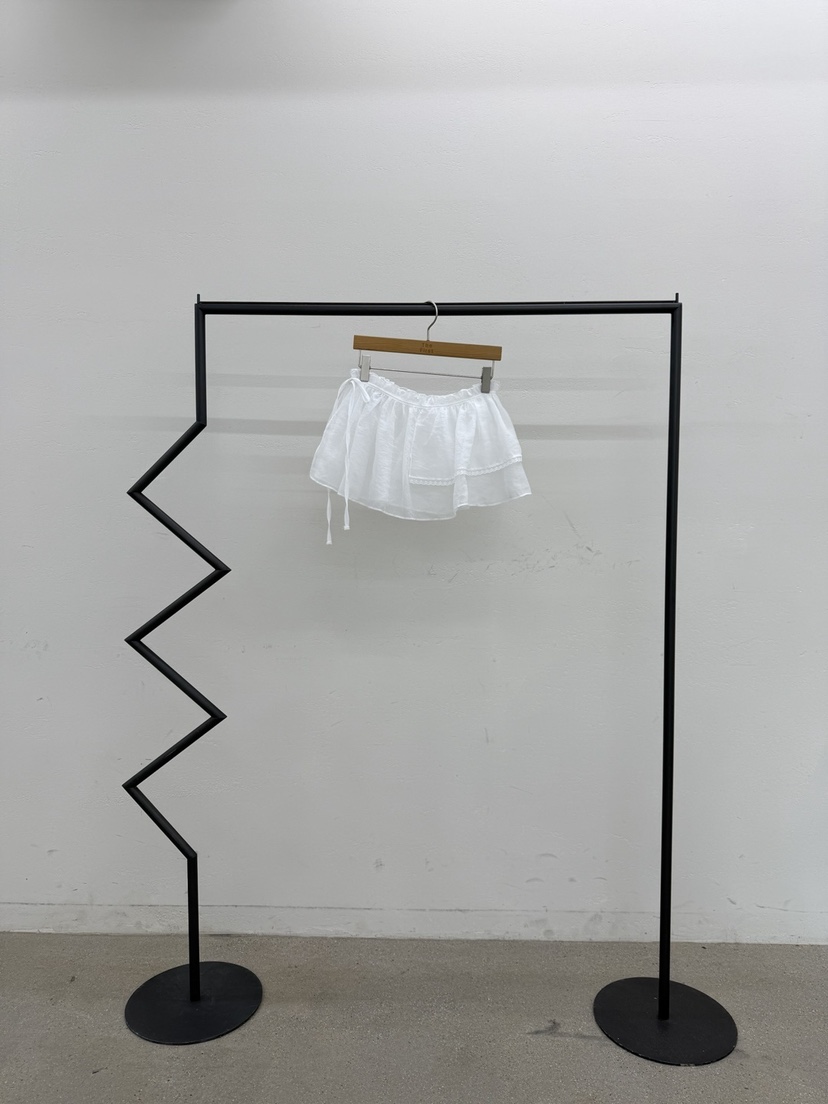 THE FIRST-Q東大門直郵女士新品25春夏熱賣真品時尚人氣短裙THE FIRST短裙