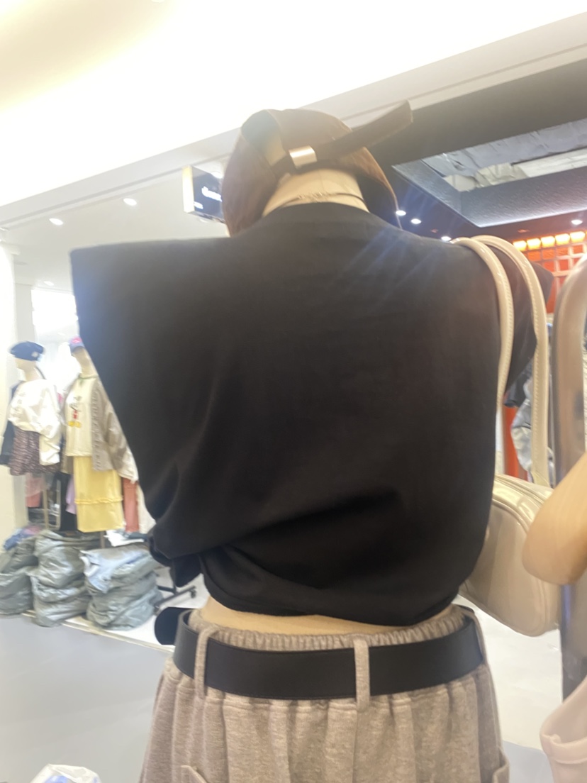 NUT東大門實拍女士新款25春夏熱賣推薦職業時尚真品吊帶背心NUT吊帶/背心
