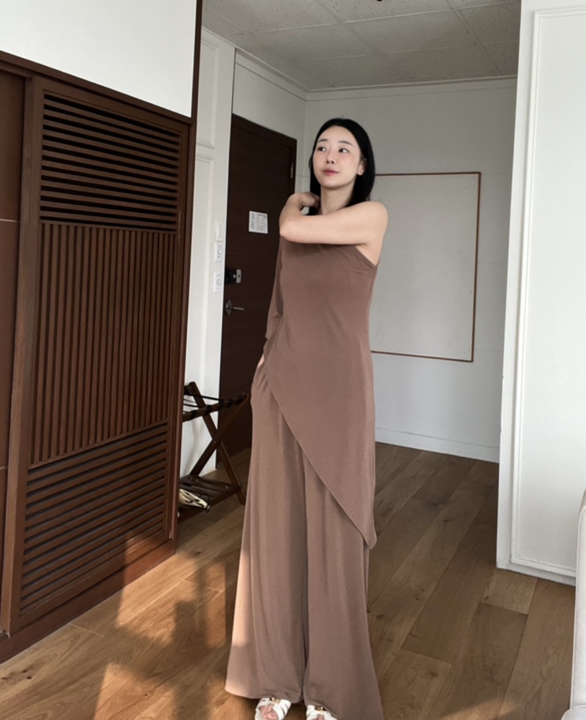 VERNI東大門實拍女士新款熱賣時尚推薦真品人氣25春夏休閑套裝VERNI套裝