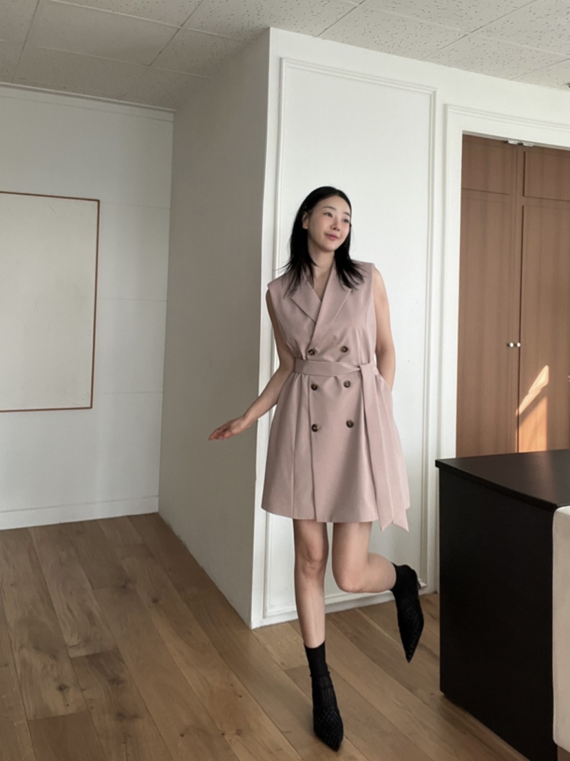 VERNI韓國直郵女士新款推薦真品職業時尚人氣25春夏連衣裙含腰帶VERNI連衣裙