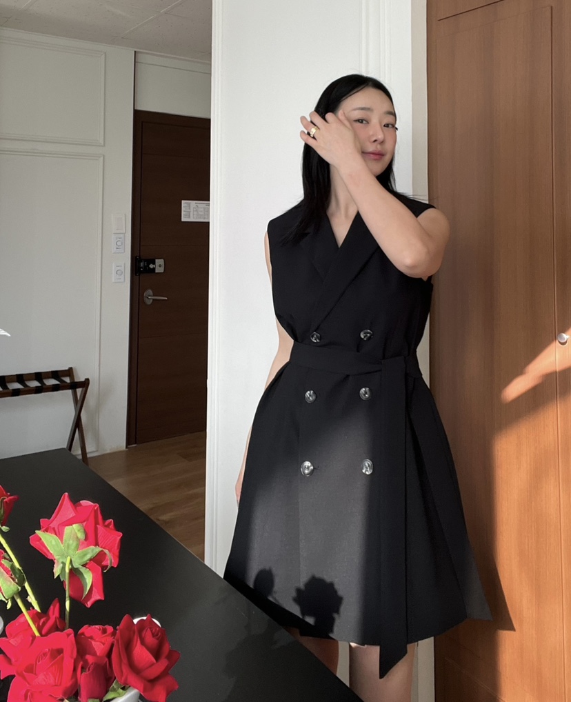 VERNI韓國直郵女士新款推薦真品職業時尚人氣25春夏連衣裙含腰帶VERNI連衣裙